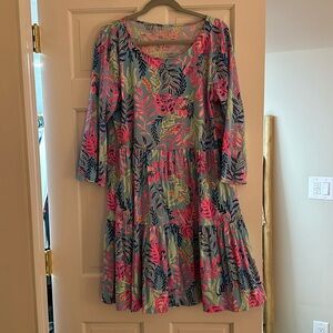 XL Lilly Pulitzer 3/4 sleeve swing dress